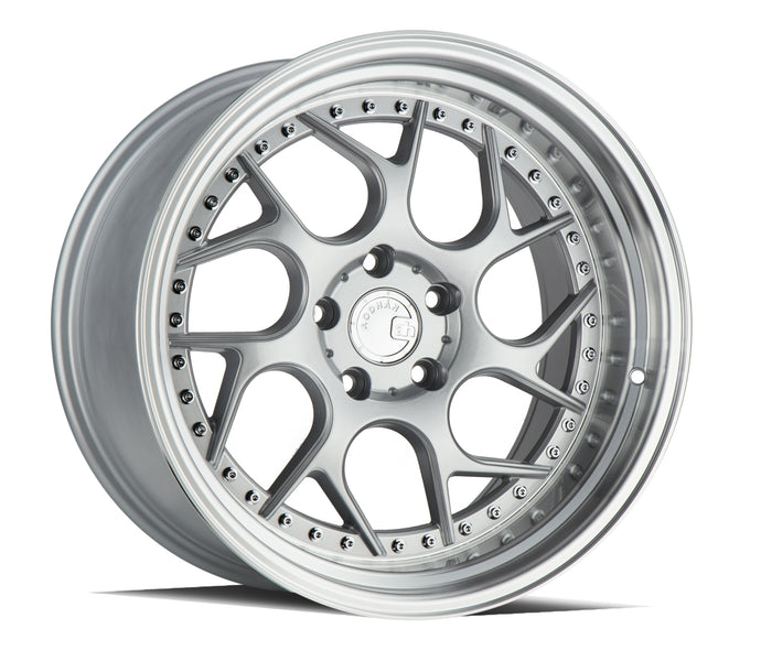 DS01 | Silver Machined Lip w/Chrome Rivets | 18x9.5 | 5x114.3 | +22mm | CB73.1